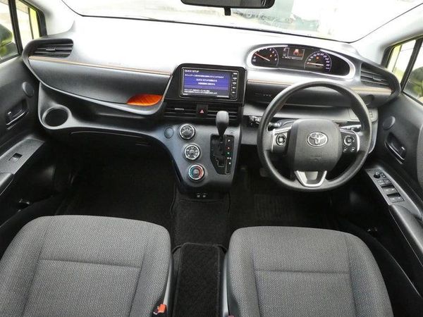 2019 Toyota Sienta 1.5L Petrol 5 Seater! Carousel 15