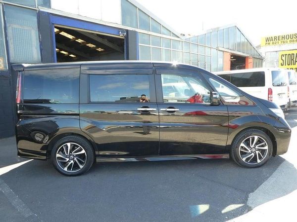 2016 Honda Step Wagon SPADA Carousel 2