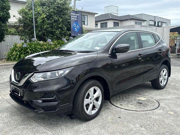 2021 Nissan Qashqai ST 2.0P/CVT Carousel 1