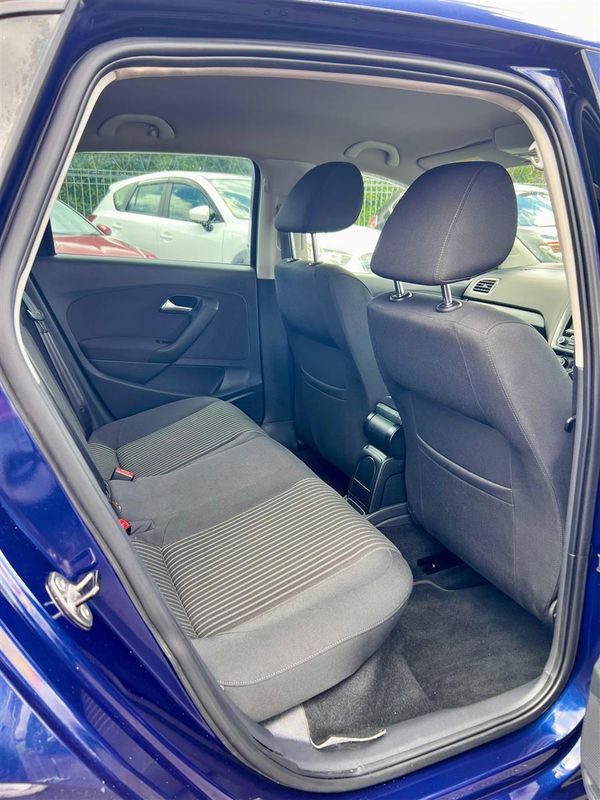 2010 Volkswagen Polo Carousel 8