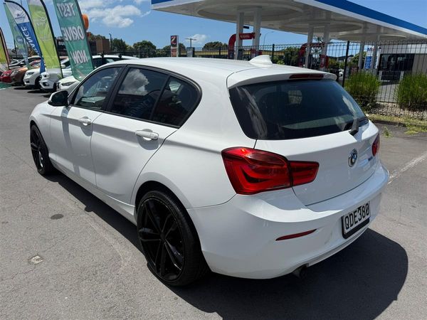 2016 BMW 118i Carousel 3