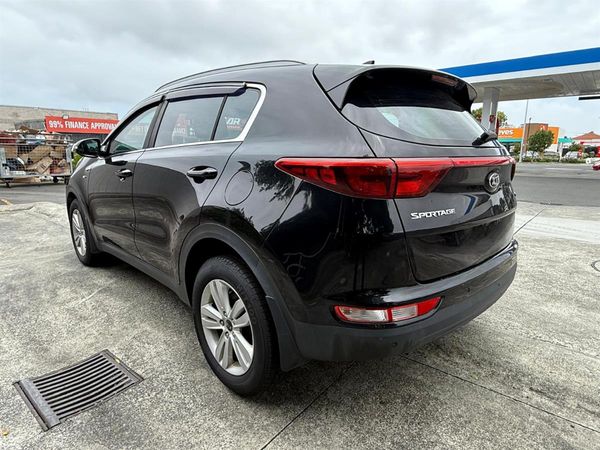 2018 Kia Sportage LX 2.0D/4WD/6AT Carousel 6