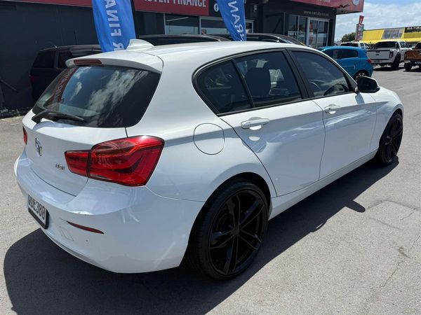 2016 BMW 118i Carousel 4