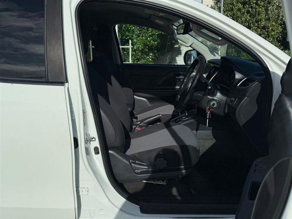 2020 Mitsubishi Triton DC GLXR 6AT 2.4D/6AT Carousel 7