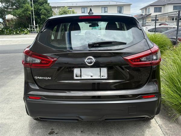 2021 Nissan Qashqai ST 2.0P/CVT Carousel 6