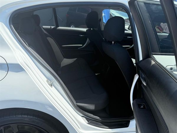 2016 BMW 118i Carousel 9