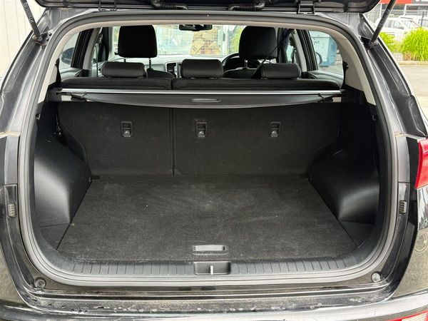 2018 Kia Sportage LX 2.0D/4WD/6AT Carousel 8