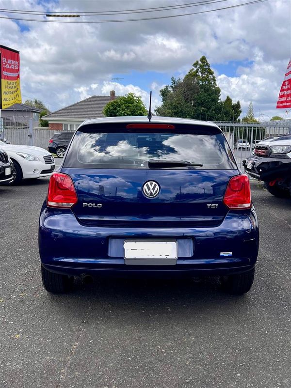2010 Volkswagen Polo Carousel 5