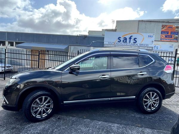 2014 Nissan X-Trail Carousel 4