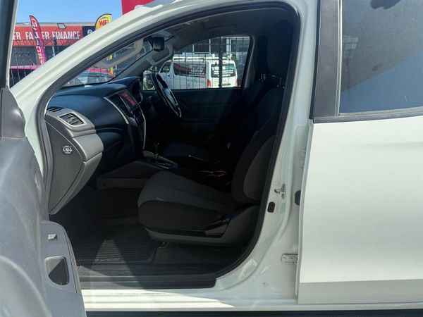 2020 Mitsubishi Triton DC GLXR 6AT 2.4D/6AT Carousel 6
