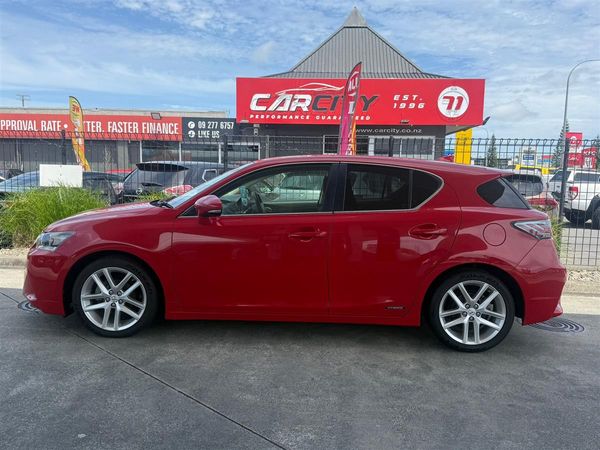 2017 Lexus CT 200h Carousel 2