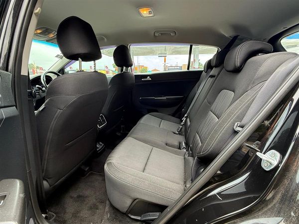 2018 Kia Sportage LX 2.0D/4WD/6AT Carousel 7