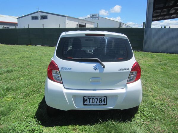 2018 Suzuki Swift Celerio Carousel 16