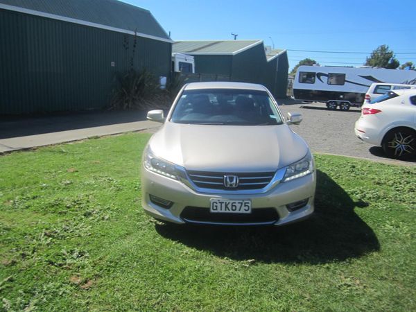 2013 Honda Accord S 2.4 Auto NZ new Low Kms Carousel 10