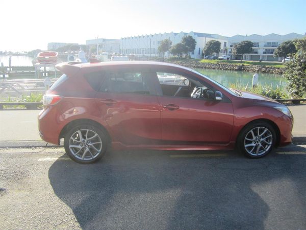 2013 Mazda AXELA 2.0 Auto Sport Carousel 11