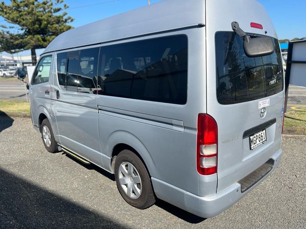 2012 Toyota REGIUS Wheel Chair Van Carousel 6