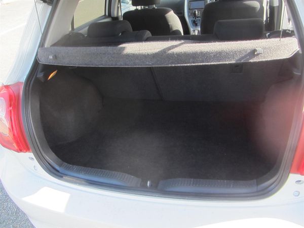 2007 Toyota Corolla Auris 1.8 Auto Hatch Carousel 2