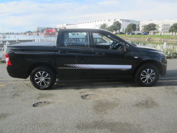 2016 Ssangyong Actyon 2.3 Petrol 5 Speed Maual Carousel 10