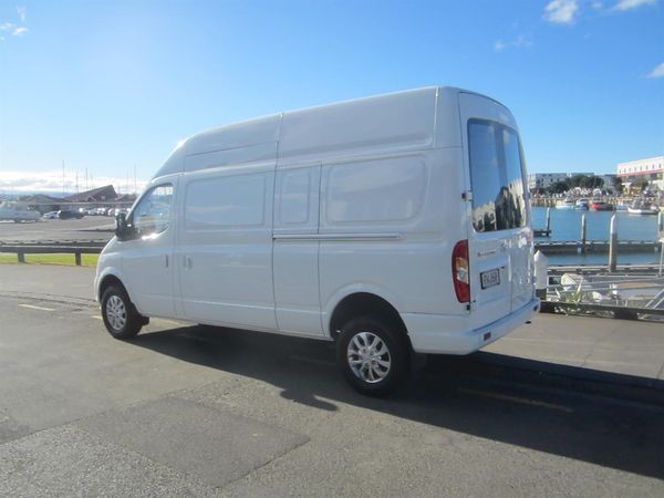 2023 LDV V80 Biggest LWB Hi Top Carousel 4