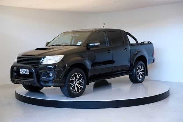 2015 Toyota hilux SR5TDDC 3.0D/4WD/5AT