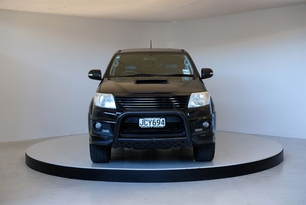 2015 Toyota hilux SR5TDDC 3.0D/4WD/5AT Carousel 9