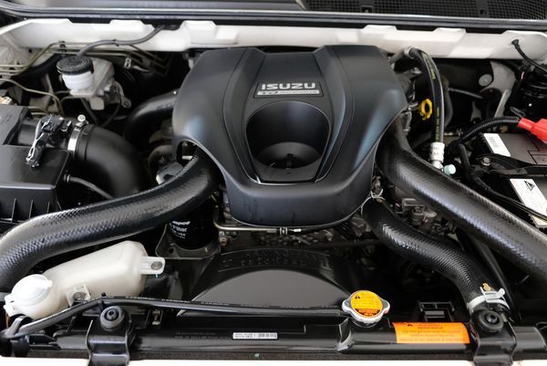 2012 izuzu D-Max LS Carousel 11