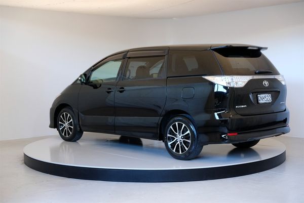 2015 Toyota Estima Carousel 13
