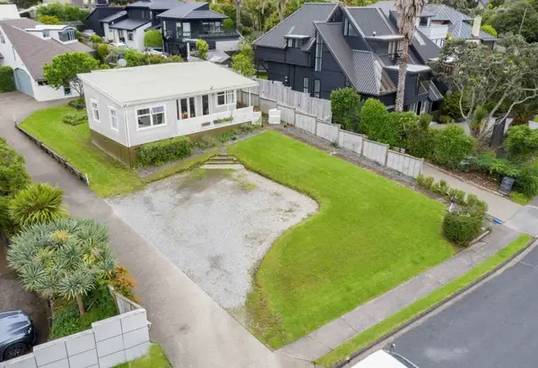 4B View Road, Campbells Bay, North Shore City, Auckland