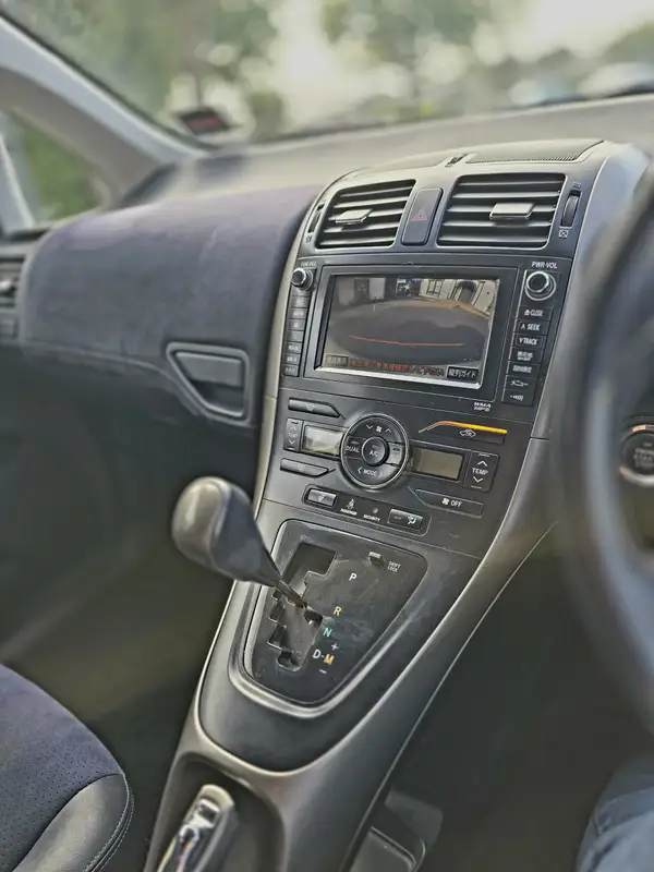 2007 Toyota Blade Carousel 11
