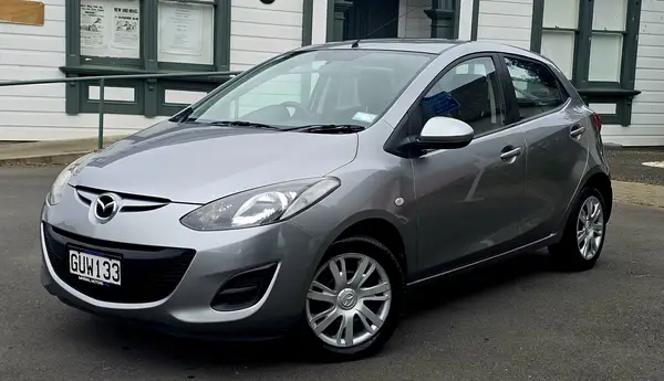 2013 Mazda 2 Classic Carousel 12