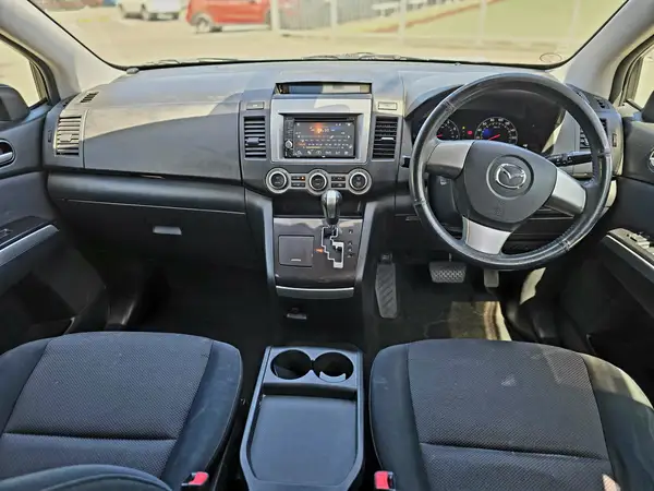 2008 Mazda MPV Carousel 8