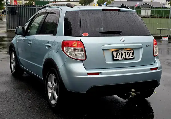2006 Suzuki SX4 Carousel 2
