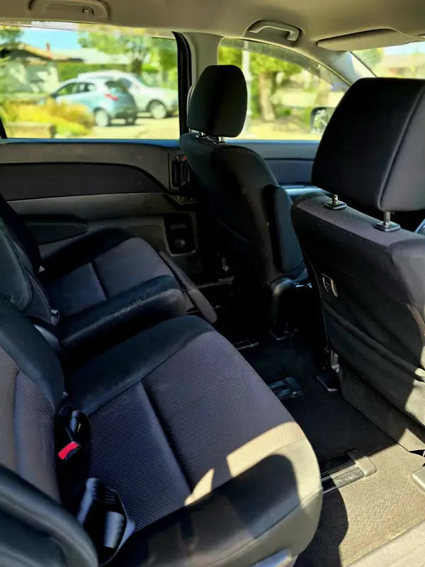 2008 Mazda MPV Carousel 7