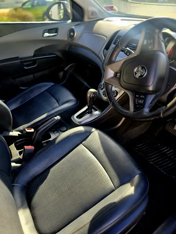 2015 Holden Barina Cdx Carousel 3