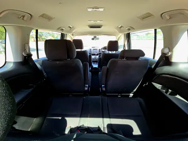 2008 Mazda MPV Carousel 6