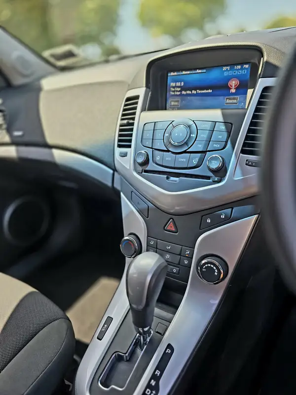 2014 Holden Cruze Equipe Hb Carousel 4