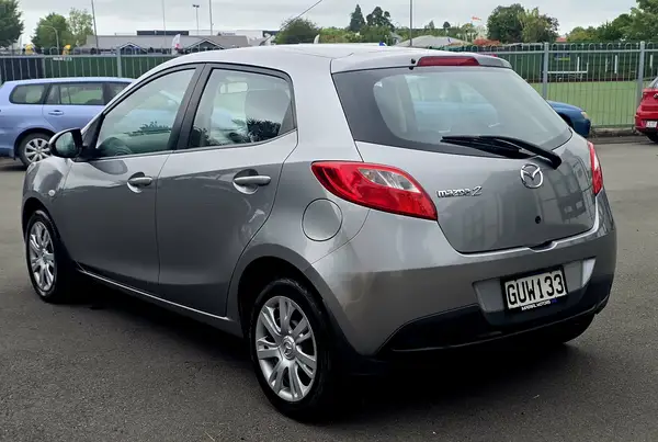 2013 Mazda 2 Classic Carousel 11