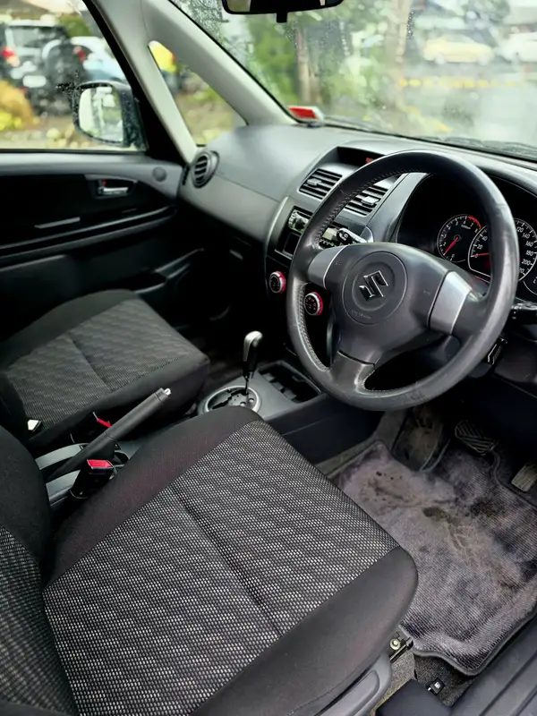 2006 Suzuki SX4 Carousel 7