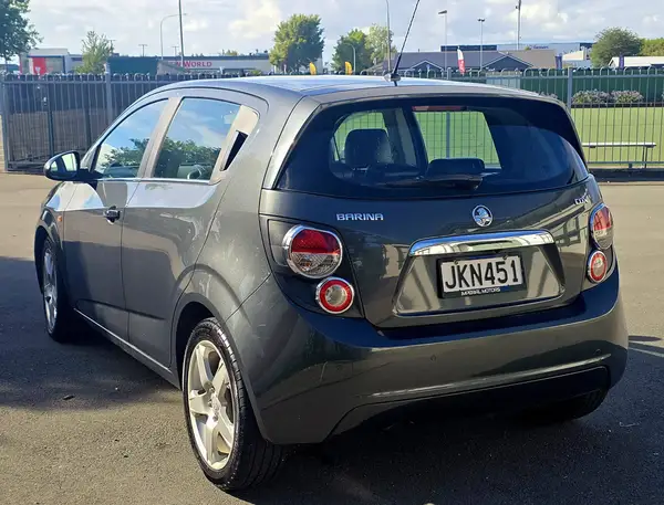 2015 Holden Barina Cdx Carousel 7