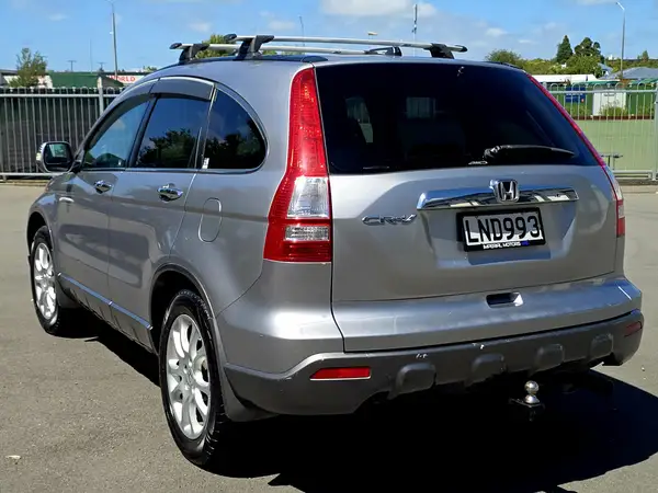 2007 Honda CR-V Hybrid – 121,400km’s Carousel 2