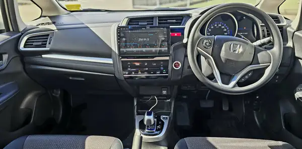 2013 Honda Fit Hybrid Carousel 7