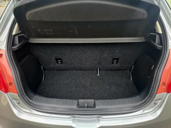 2013 Mazda 2 Classic Carousel 8