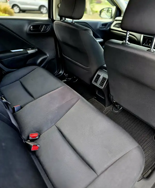 2015 Honda GRACE Carousel 6