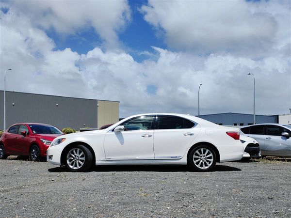 2012 Lexus LS 600 AWD Hybrid | Flagship Lexus | Luxury Interior | Smooth & Silent Carousel 1