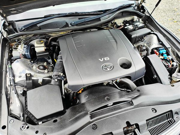 2010 Toyota Mark-X Reliable V6 Sedan – Comfort, Style & Performance Carousel 17