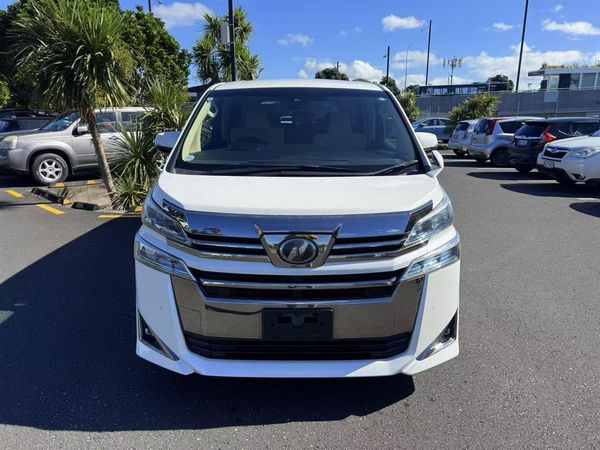 2018 Toyota Vellfire Carousel 1