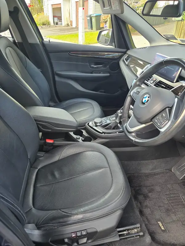 2017 BMW 225xe BMW series Carousel 8