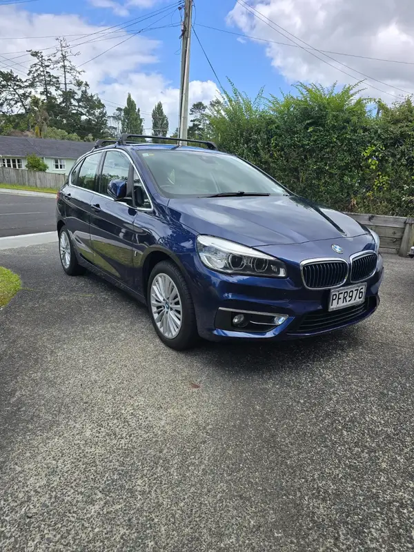 2017 BMW 225xe BMW series Carousel 15