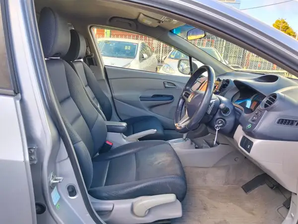 🚙 Smart, Efficient & Ready to Go – Honda Insight Drive Away Today! 🚙 Carousel 9