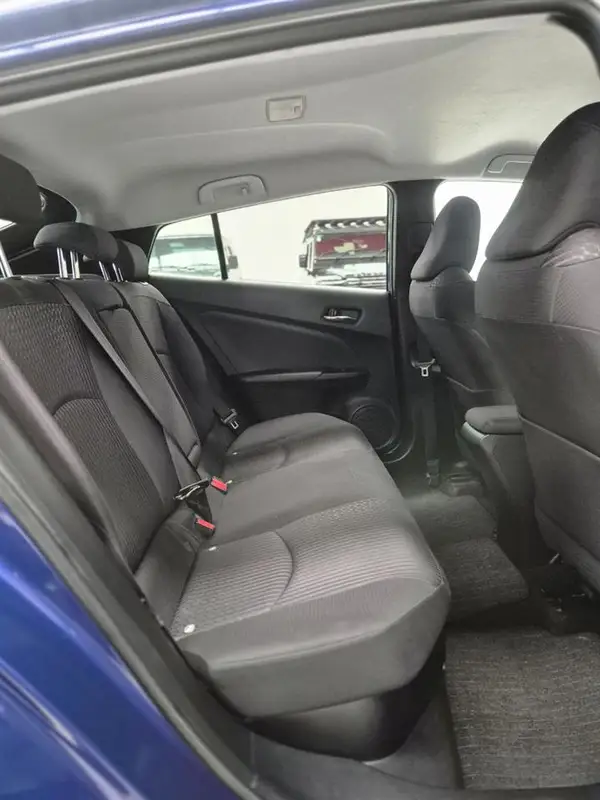 2016 Toyota Prius Carousel 4